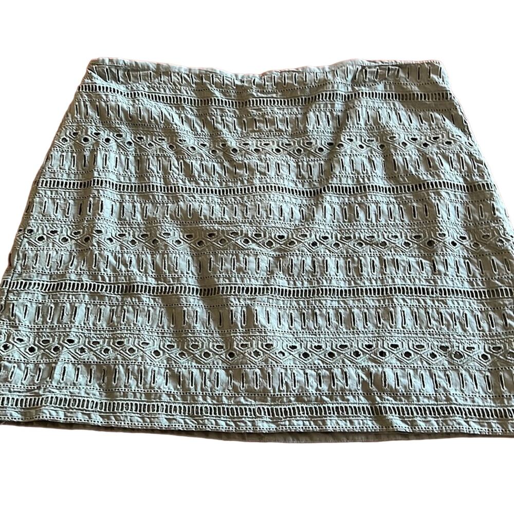Gap Woman Size 12 Olive Green Eyelet Mini Skirt Lined Festival Country Vibe